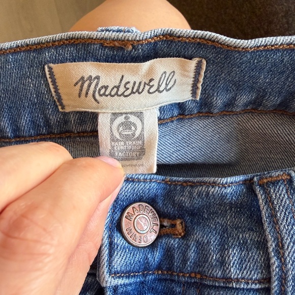 Madewell Distressed Blue Cropped Jeans - Picture 4 of 4